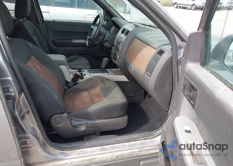 2008 Ford Escape Xlt from USA, damaged, VIN 1FMCU93108KB07913